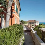 Trilocale In 5 Varazze