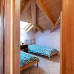 Apartment Trilocale In 5 *